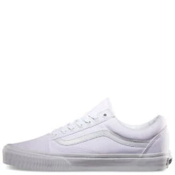 Vans Old Skool In True White -Shoe Discount Store 2 3 2327 vans old sckool true white 3 1100x