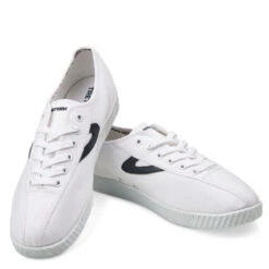 Tretorn Nylite Plus Canvas In White/Navy -Shoe Discount Store 480167031 3 1100x